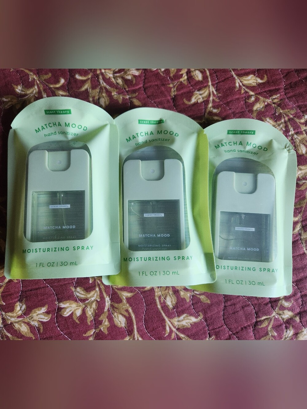 Moisturizing Hand Sanitizer Spray — Mint Green (1 fl oz)